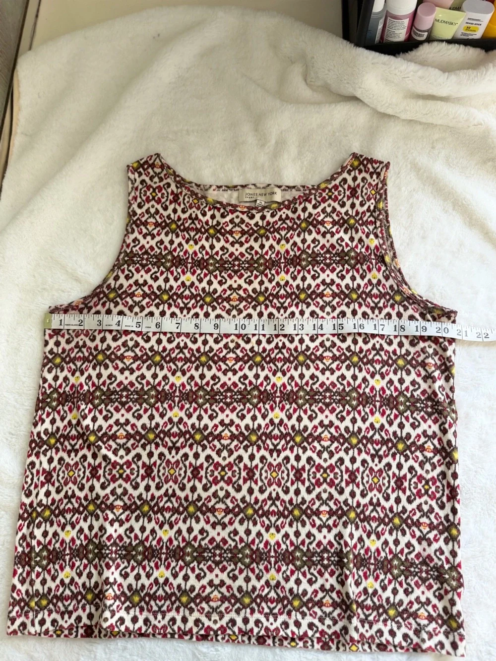 Jones New York Sleeveless Tank in Burgundy, Olive, Yellow and White Pattern